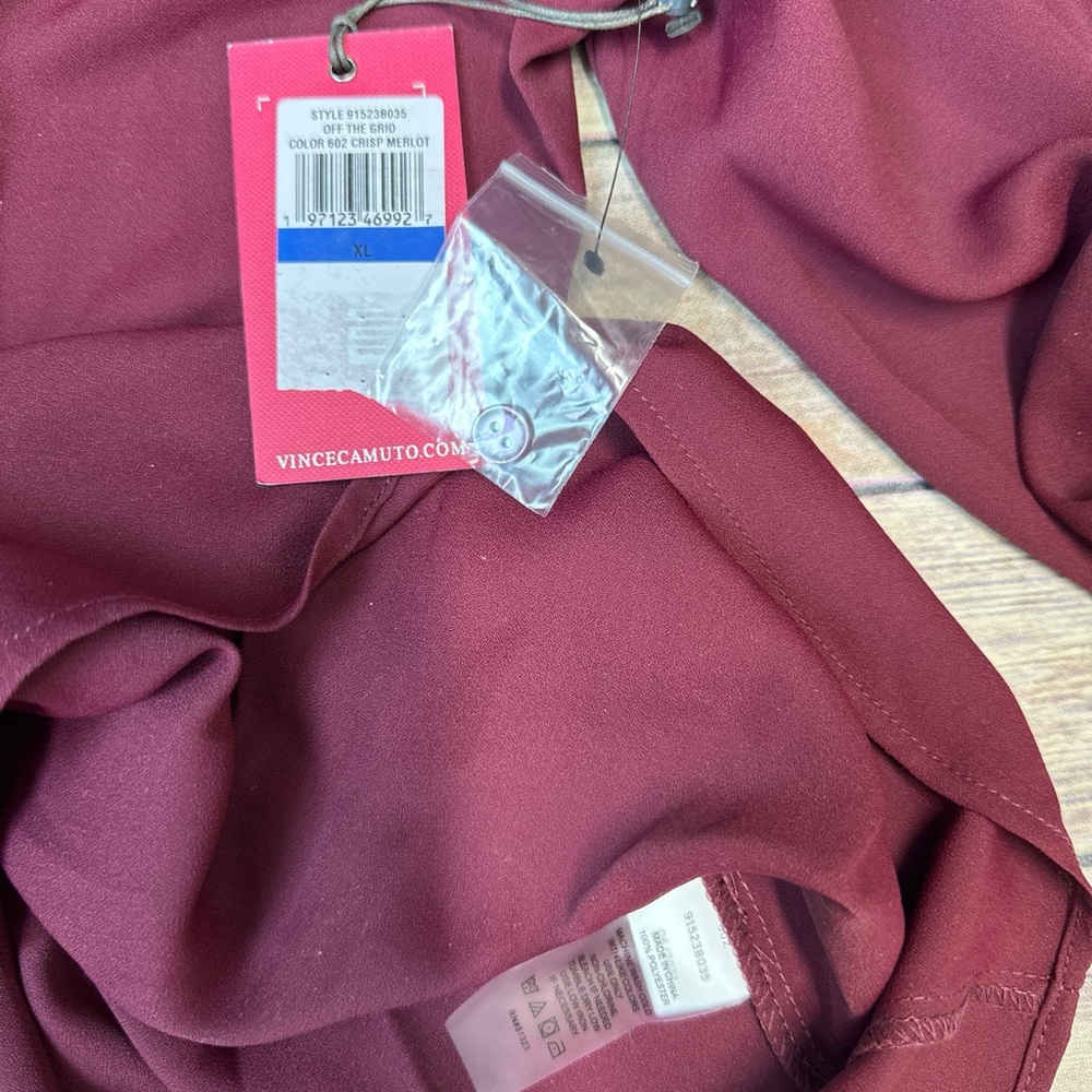 Vince Camuto Women’s Solid Button Down Shirt In Crisp Merlot Size XL - Picture 4 of 5